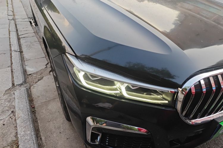 宝马7系 2019款 730Li 豪华套装车身外观6006