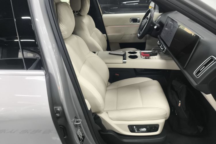 理想汽车 理想L8 2024款 Ultra局部细节41