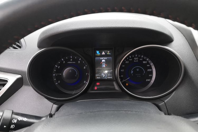 长安CS75 2014款 1.8T 自动精英型 国IV中控内饰14