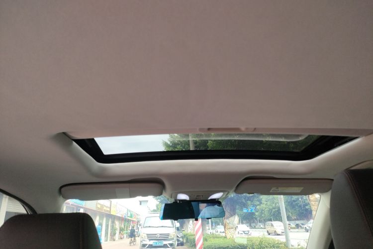 东风风神 奕炫 2020款 230T 自动炫酷赛道版局部细节22