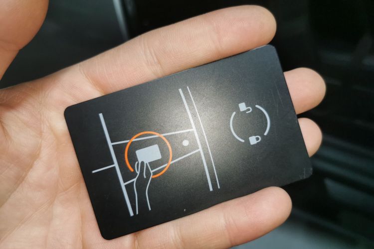 特斯拉 Model Y 2022款 改款 后轮驱动版中控内饰11