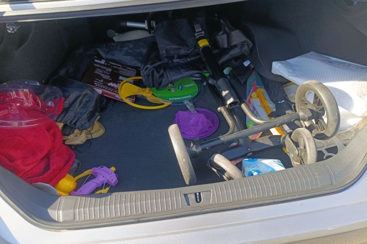 丰田 亚洲龙 2022款 双擎 2.5L XLE尊贵版中控内饰23