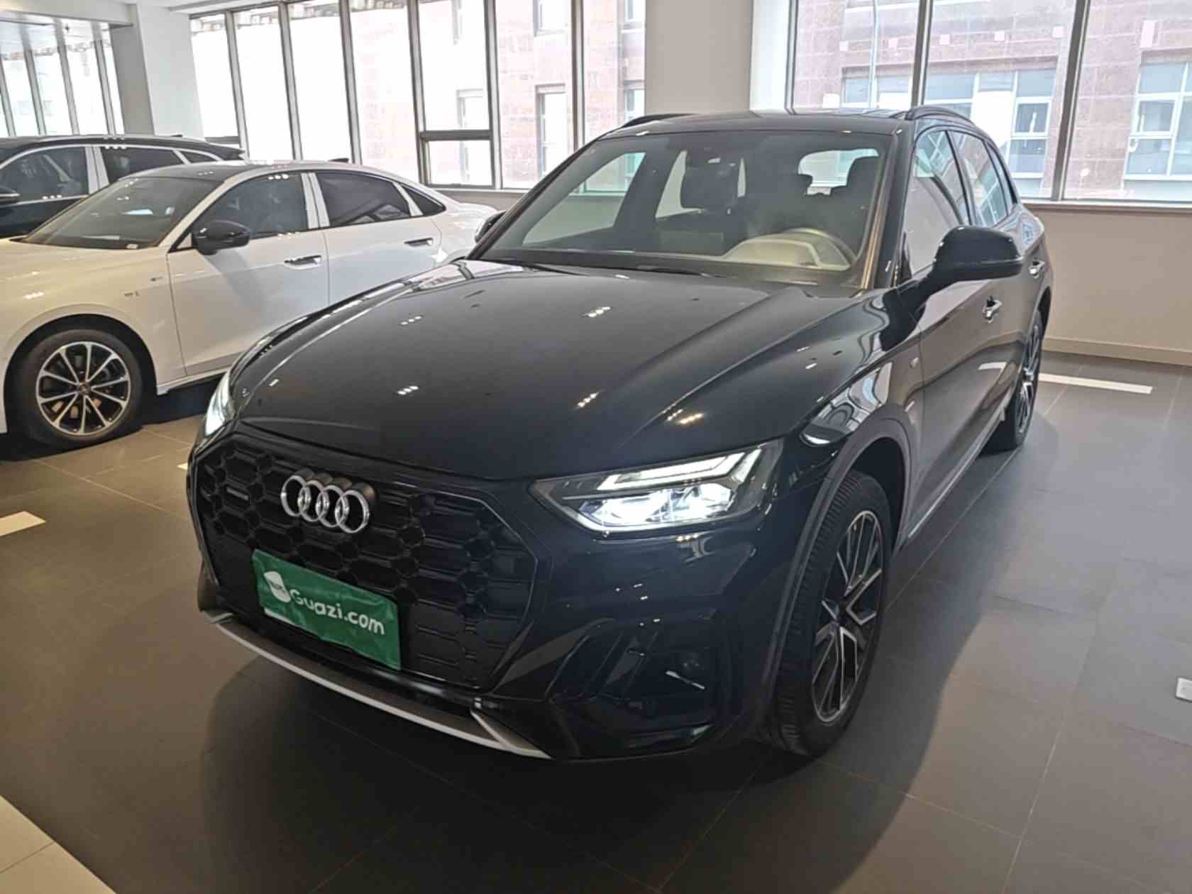 奥迪Q5L 2024款 45 TFSI 豪华动感型(2)