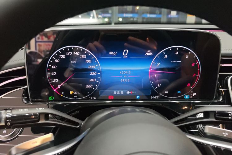 奔驰E级 2024款 E 260 L中控内饰14