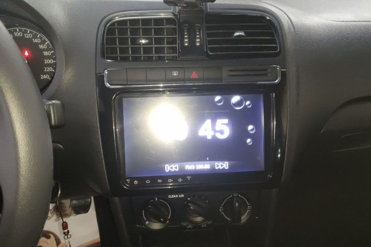 大众 Polo 2016款 1.4L 手动风尚型中控内饰16