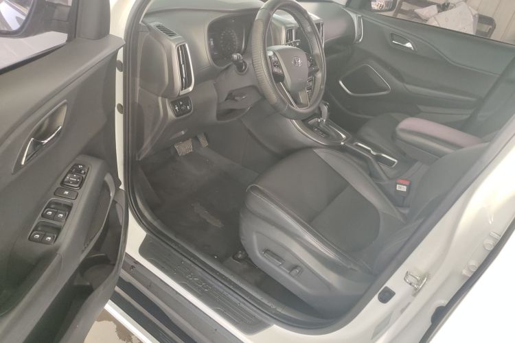 北京现代ix35 2020款 2.0L 自动两驱智勇·畅享版中控内饰20