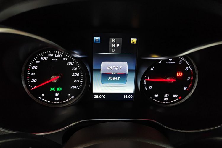 奔驰GLC 2019款 GLC 260 L 4MATIC 动感型中控内饰14