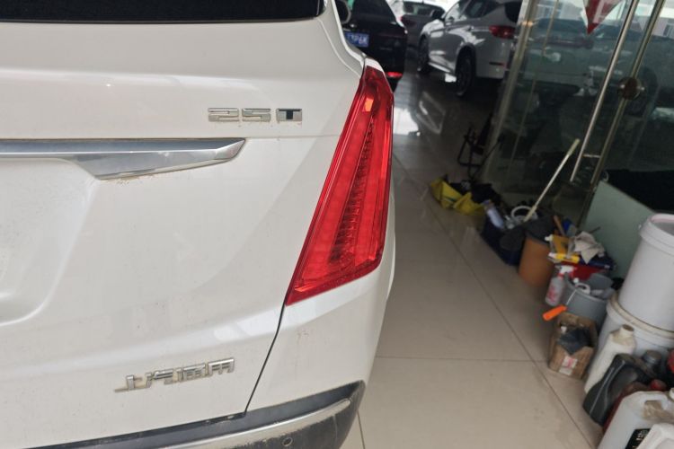 凯迪拉克XT5 2018款 25T 豪华型车身外观9