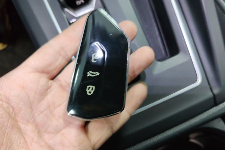 大众 高尔夫 2023款 改款 280TSI DSG R-Line Lite中控内饰7001