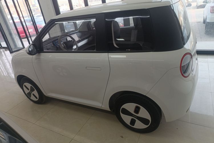 长安启源 长安Lumin 2026款 宝藏版 205km 酷爱米 宁德车身外观4