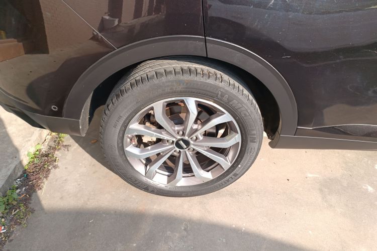 魏牌 VV6 2018款 2.0T 两驱旗舰型 国V车身外观6008