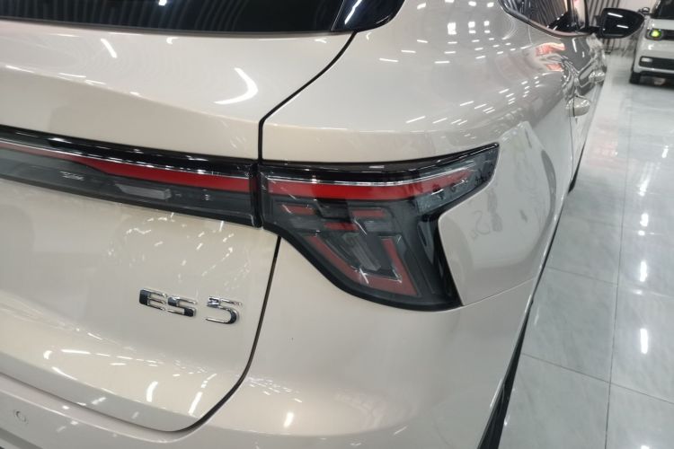 名爵 MG ES5 2025款 515pro 后驱版车身外观9