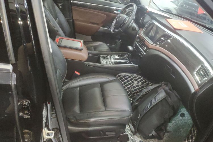 广汽传祺 传祺GS8 2017款 320T 两驱豪华智联版（七座）局部细节41