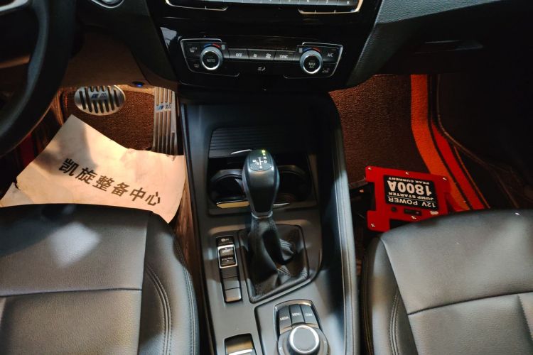 宝马X1 2019款 sDrive18Li 时尚型中控内饰18