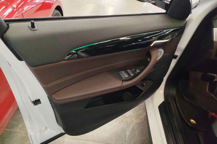 宝马X2 2021款 改款 sDrive25i M运动套装中控内饰7007