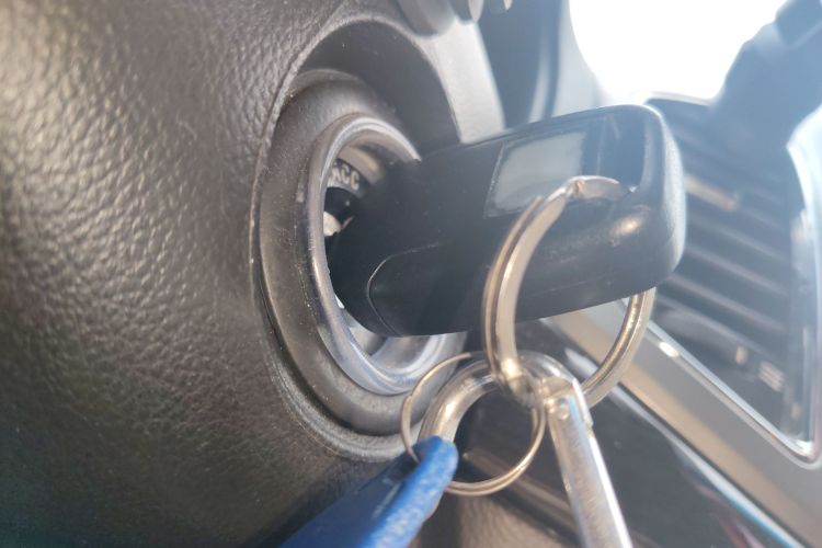 雪佛兰 科帕奇 2014款 2.4L 四驱旗舰版 7座中控内饰7001