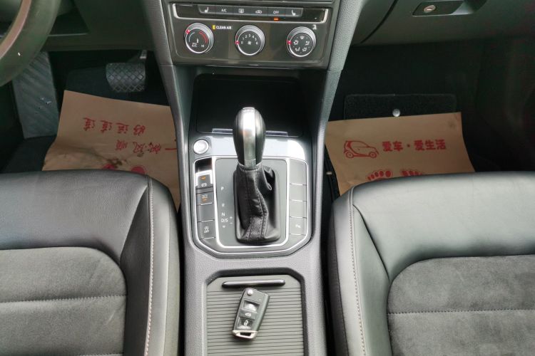 大众 高尔夫·嘉旅 2018款 280TSI 自动豪华型局部细节18