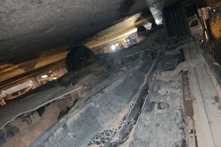 Jeep 大切诺基(进口) 2014款 3.0TD 柴油 舒享导航版局部细节9001