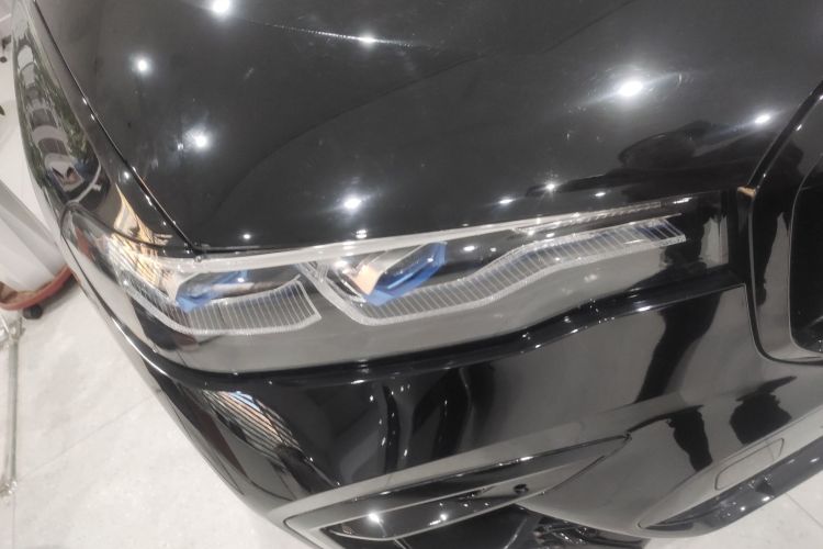 宝马X7 2020款 xDrive40i 行政型豪华套装车身外观8