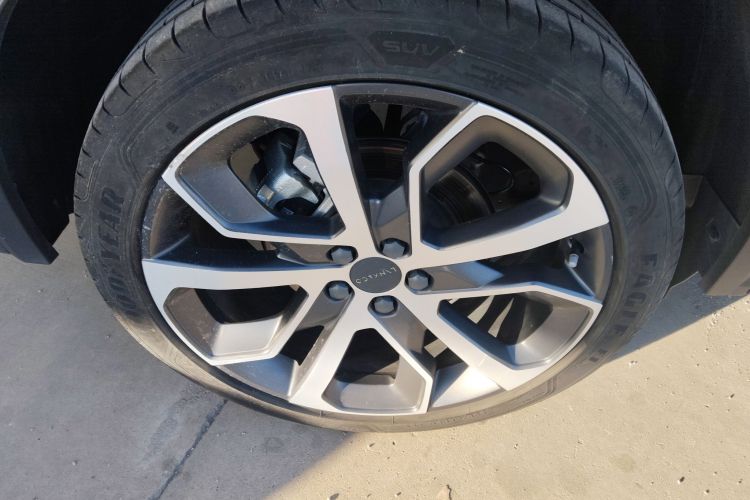 领克01 2021款 2.0TD 四驱劲Halo车身外观56