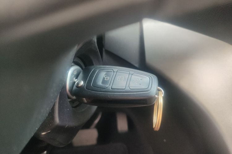 福特 翼虎 2018款 EcoBoost 180 两驱铂翼型中控内饰11