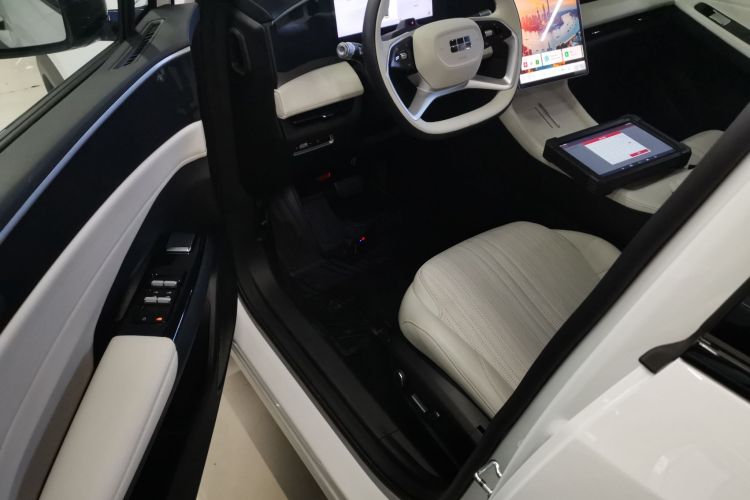 吉利银河 银河L7 2024款 1.5T 115km 星舰 龙腾版中控内饰20