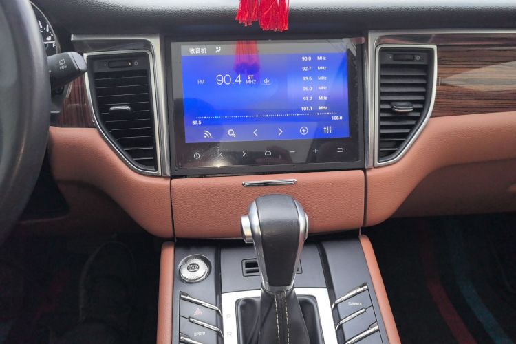 众泰SR9 2017款 2.0T 自动极致之心版局部细节16