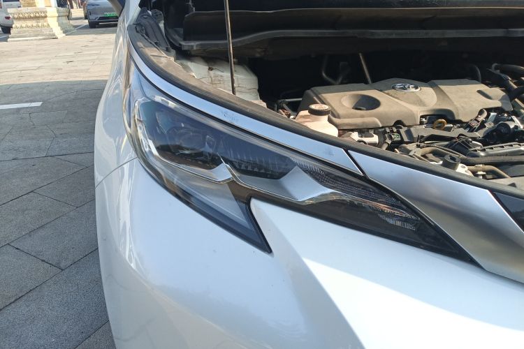 丰田 赛那SIENNA 2021款 2.5L混动 尊贵版车身外观8