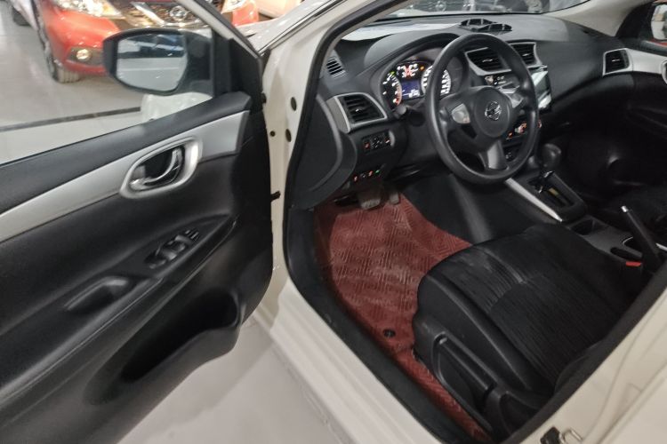 日产 轩逸 2022款 经典 1.6XE CVT舒适版中控内饰7003