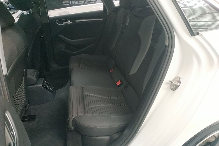 奥迪A3 2020款  Limousine 35 TFSI 运动型 国VI中控内饰21