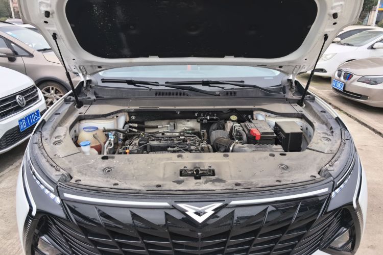 凯翼昆仑 2023款 昆仑 300 天际版机舱底盘24