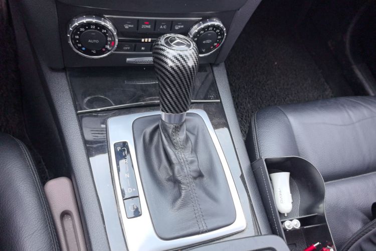 奔驰C级 2013款 C 260 CGI 时尚型中控内饰18