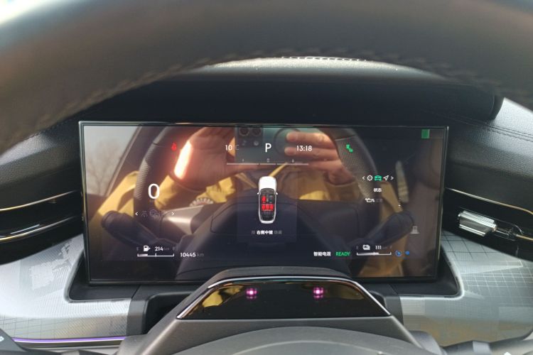 领克09 EM-P 2023款 2.0TD EM-P 远航版PM 七座局部细节14