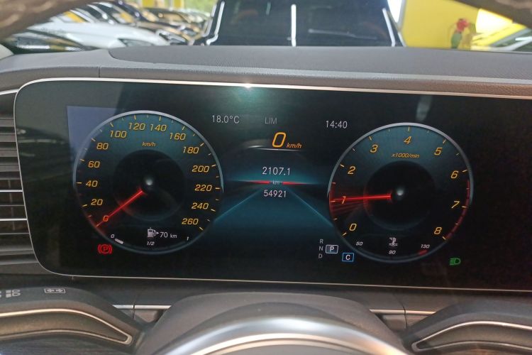 奔驰GLE 2020款 GLE 350 4MATIC 时尚型中控内饰14