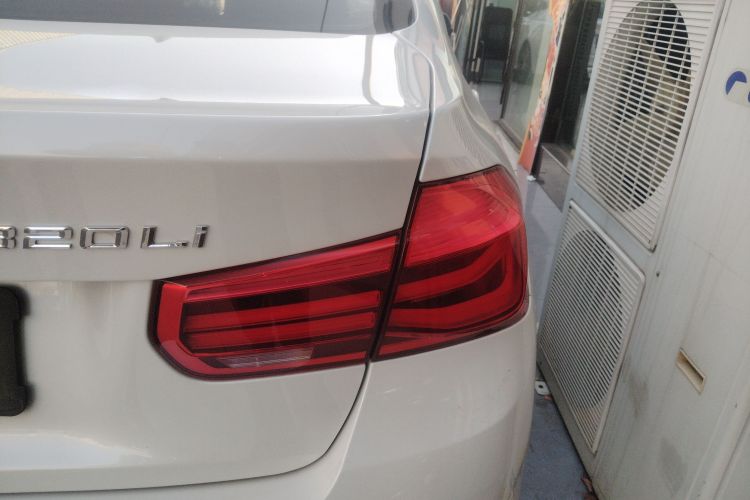 宝马3系 2017款 320Li 时尚型车身外观6006