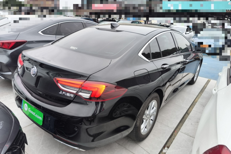 别克 君威 2023款 552T 智享型车身外观7