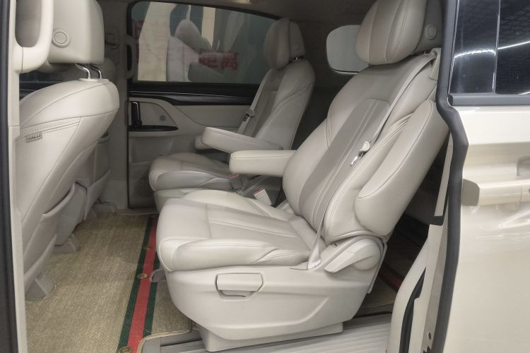 别克GL8 2020款 ES陆尊 653T 舒适型中控内饰21