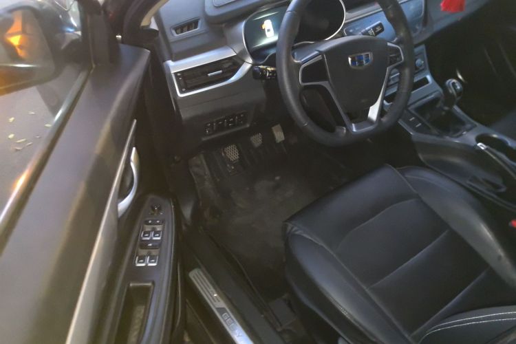 吉利汽车 帝豪 2018款 1.5L 手动向上互联版中控内饰7003