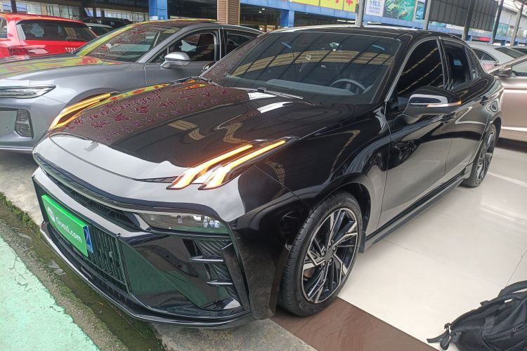 领克03 2023款 1.5TD DCT劲Plus车身外观4