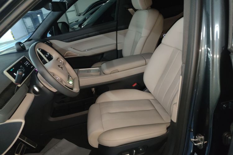 蔚来ES8 2024款 100kWh 签名版中控内饰19