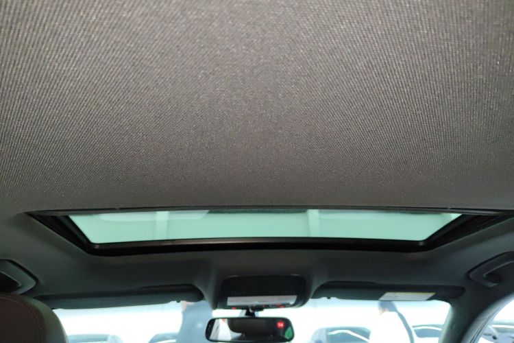 奥迪A4L 2016款 35 TFSI 典藏版 S line舒适型局部细节22