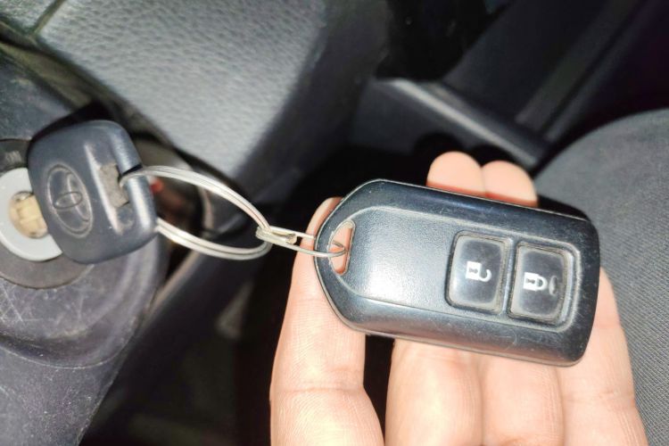 丰田 威驰 2021款 1.5L CVT创行版中控内饰7001