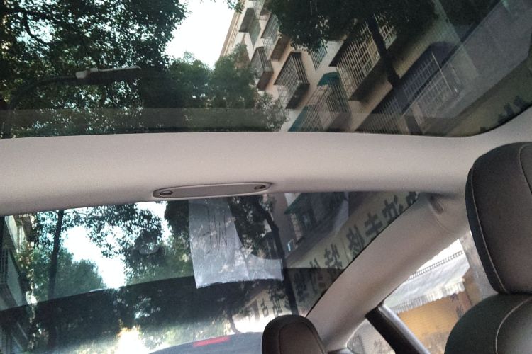 特斯拉 Model 3 2020款 改款 标准续航后驱升级版局部细节22