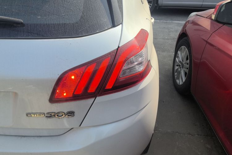 标致308S 2015款 1.2T 自动劲驰版车身外观6006