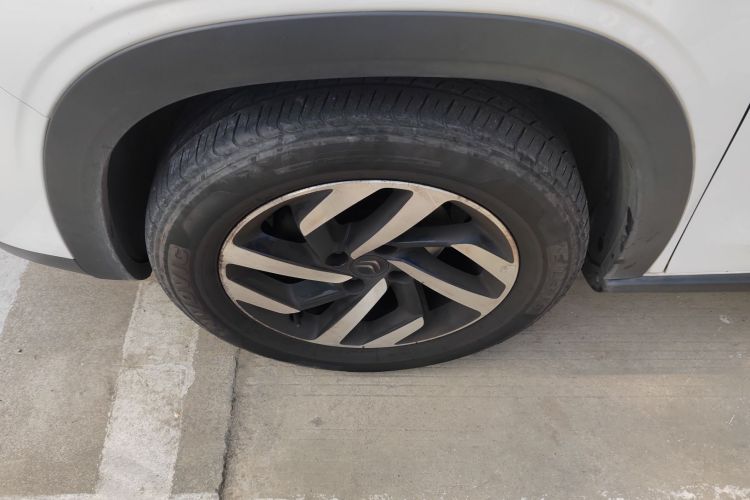 雪铁龙C3-XR 2015款 1.6L 自动先锋型车身外观6007