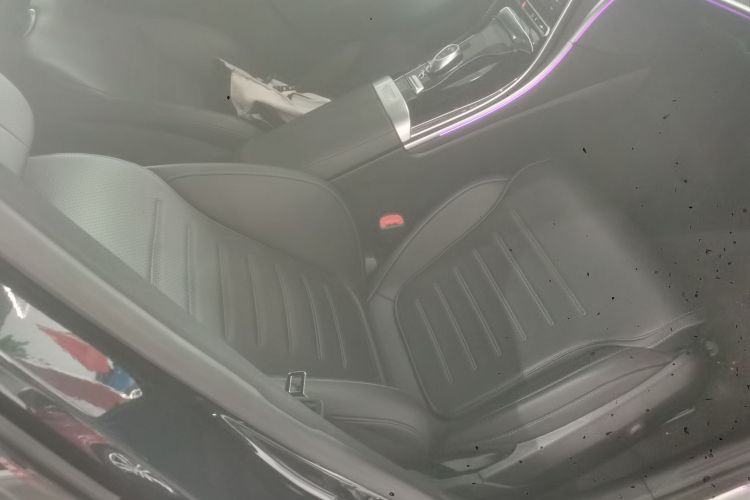 奔驰C级 2022款 C 260 L 运动版局部细节41
