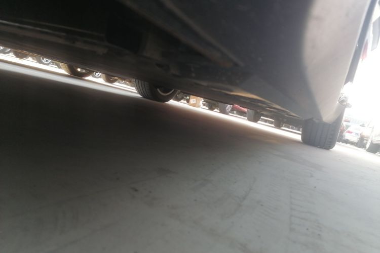 红旗E-QM5 2022款 431km 充电乐享版局部细节9002