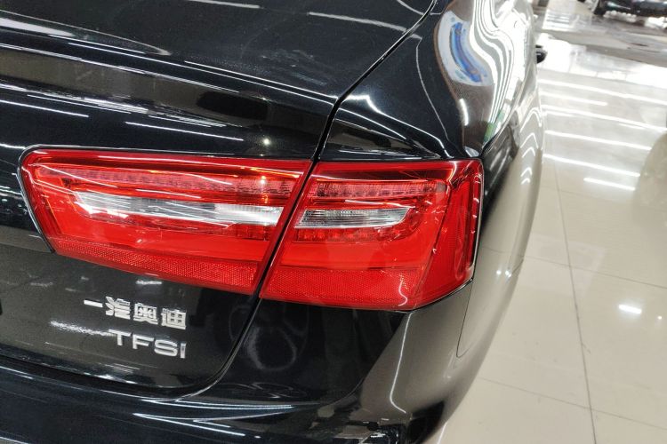 奥迪A6L 2015款 TFSI 百万纪念智领型车身外观9