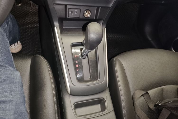 日产 轩逸 2021款 经典 1.6XE CVT专享版中控内饰18