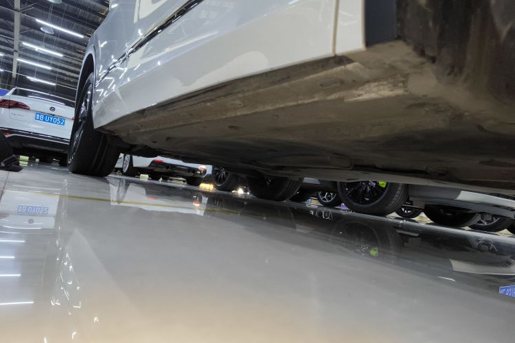 大众 途观L 2023款 改款 330TSI 自动两驱R-Line越享版局部细节9001